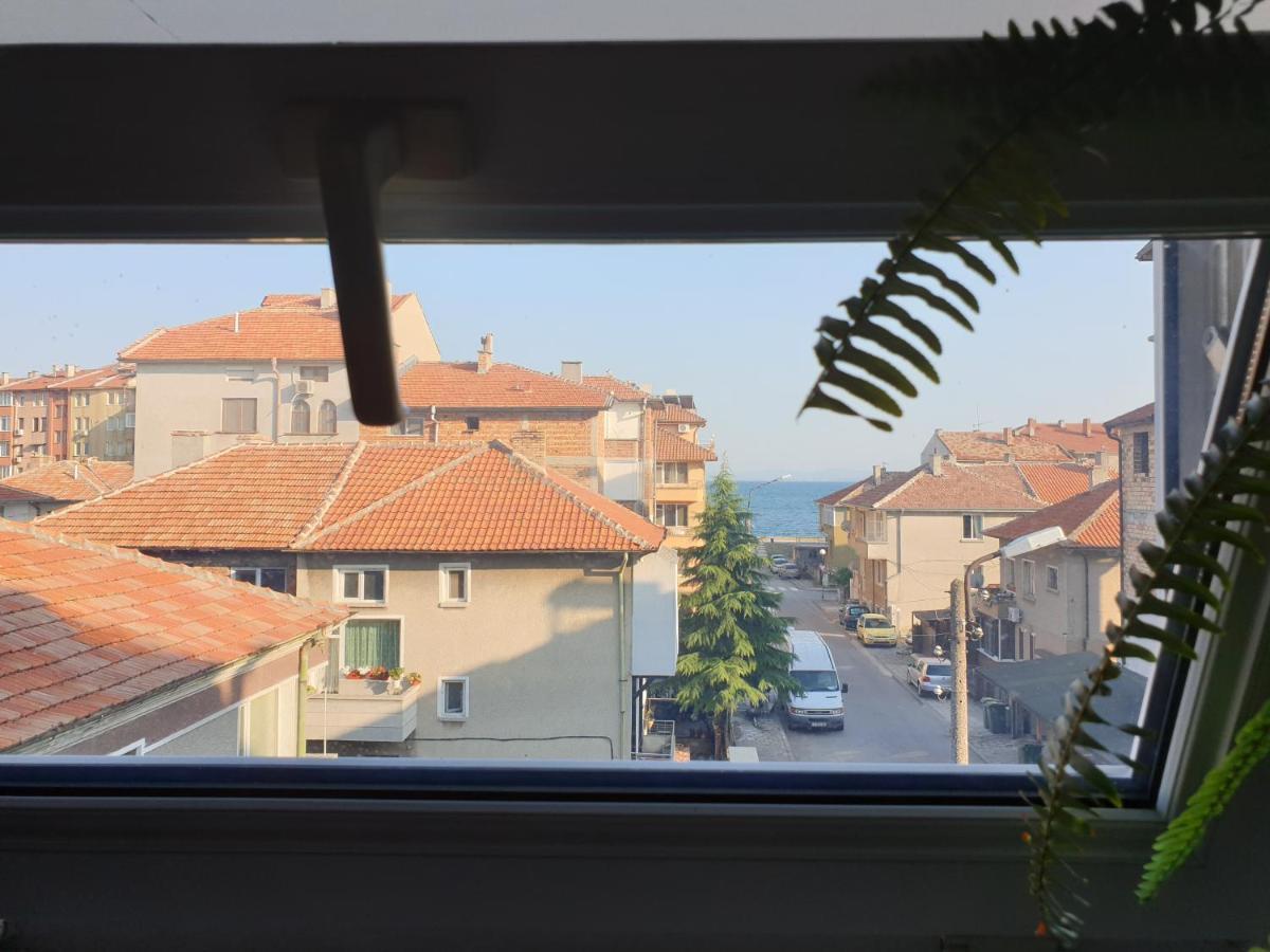 Guest House Taligarov Pomorie Exterior photo