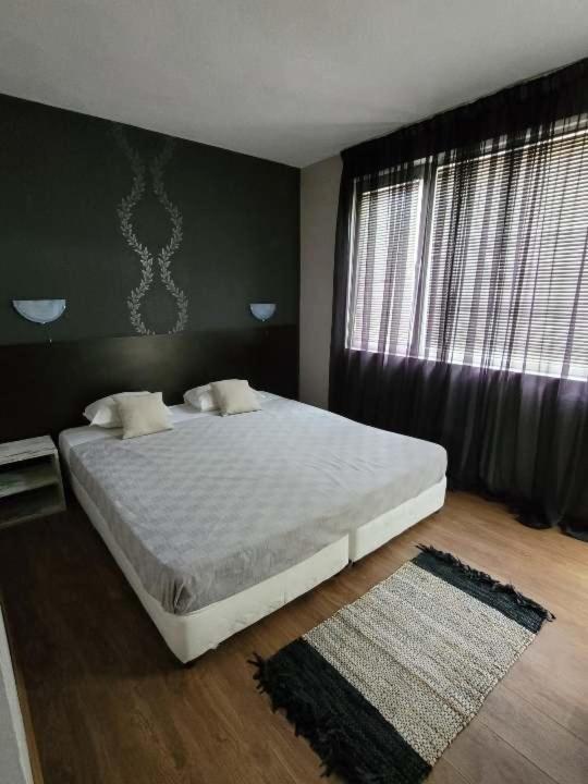 Guest House Taligarov Pomorie Exterior photo